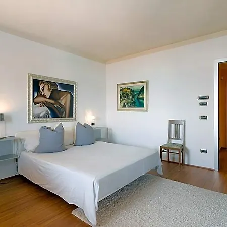 Paola's Hotel 4*